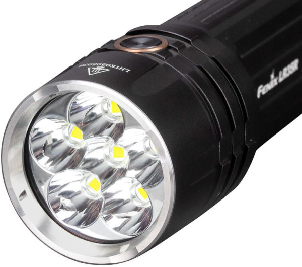 Fenix LR35R - 10000 lumen LED lykt