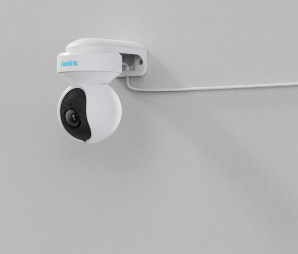 Reolink E1 Outdoor Smart 5MP PTZ WiFi kamera med Spotlight