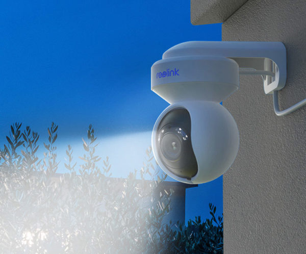 Reolink E1 Outdoor Smart 5MP PTZ WiFi kamera med Spotlight